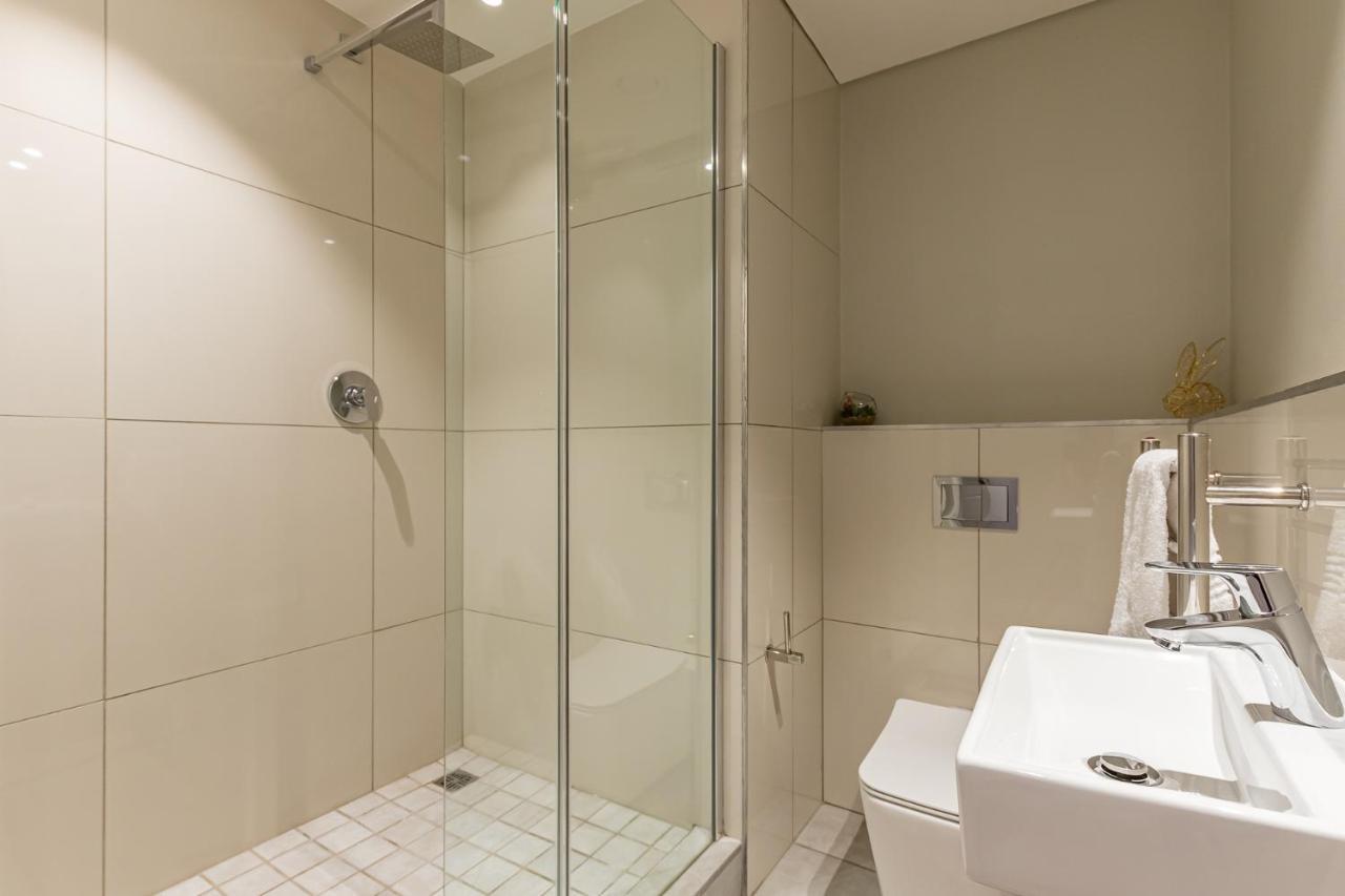 Spacious Family Apartment In Docklands, De Waterkant Kaapstad Buitenkant foto